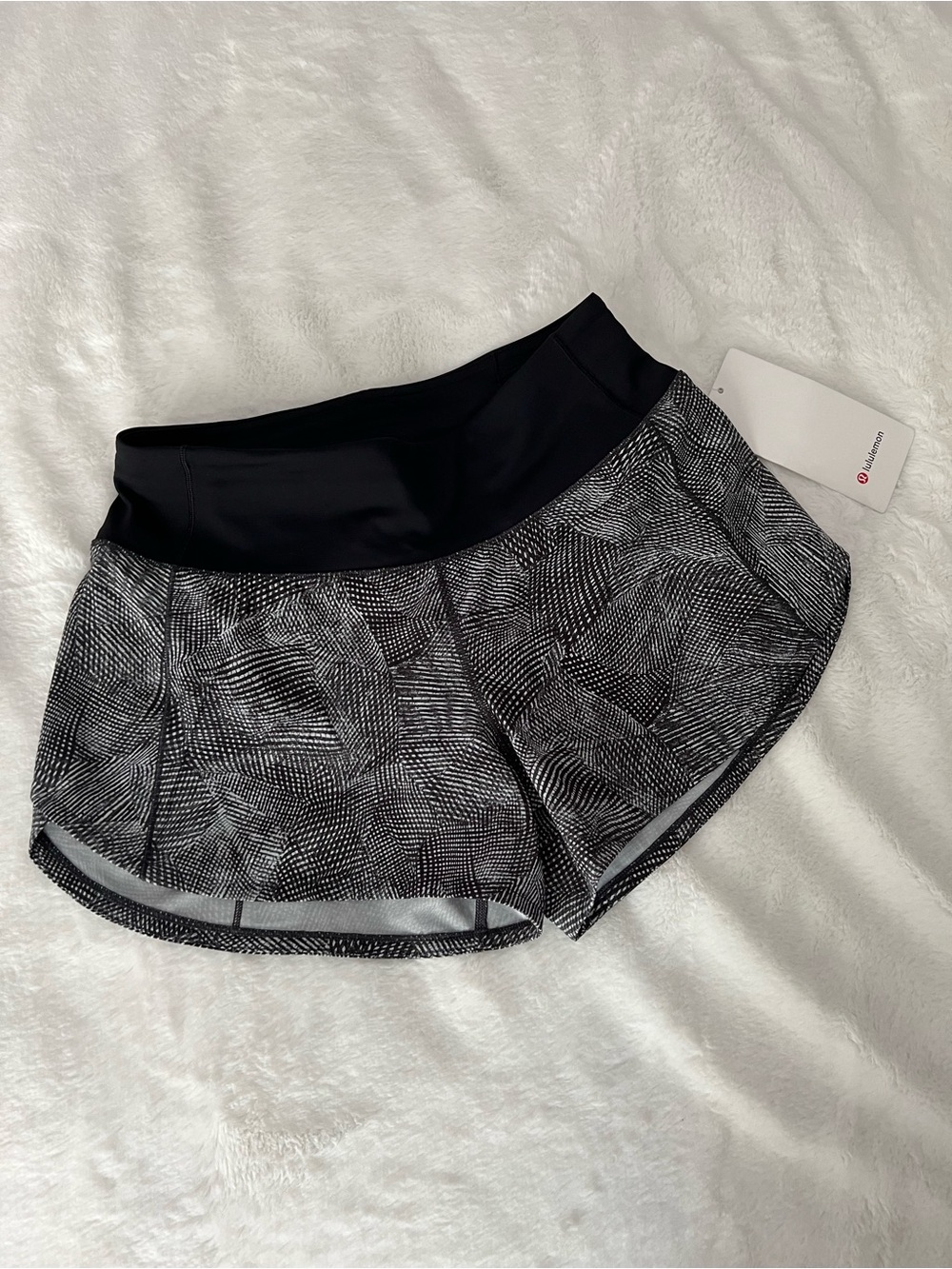 Lululemon Black and White Patterned Women's Athletic Shorts | Size 4